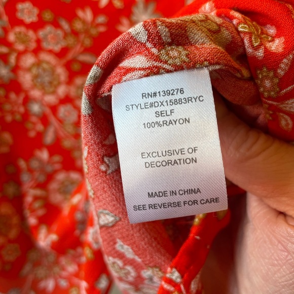 Pretty floral rayon tank - Picture 3 of 4